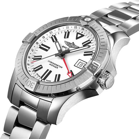 breitling avenger automatic.